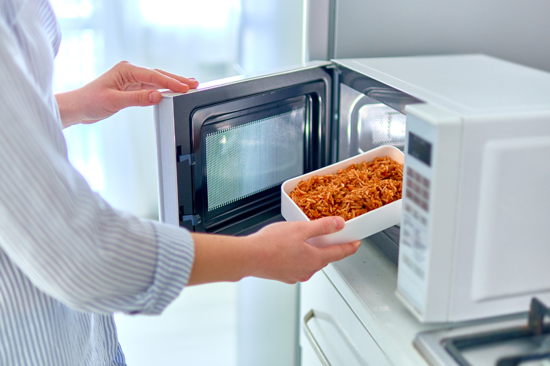 電子レンジの活用で調理時間を半減